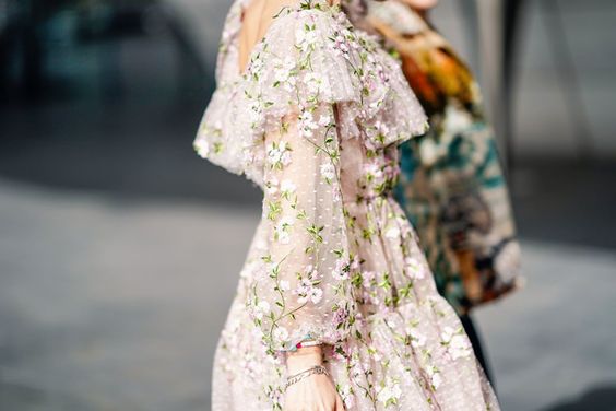 5 dresses worn at any wedding, for any budget